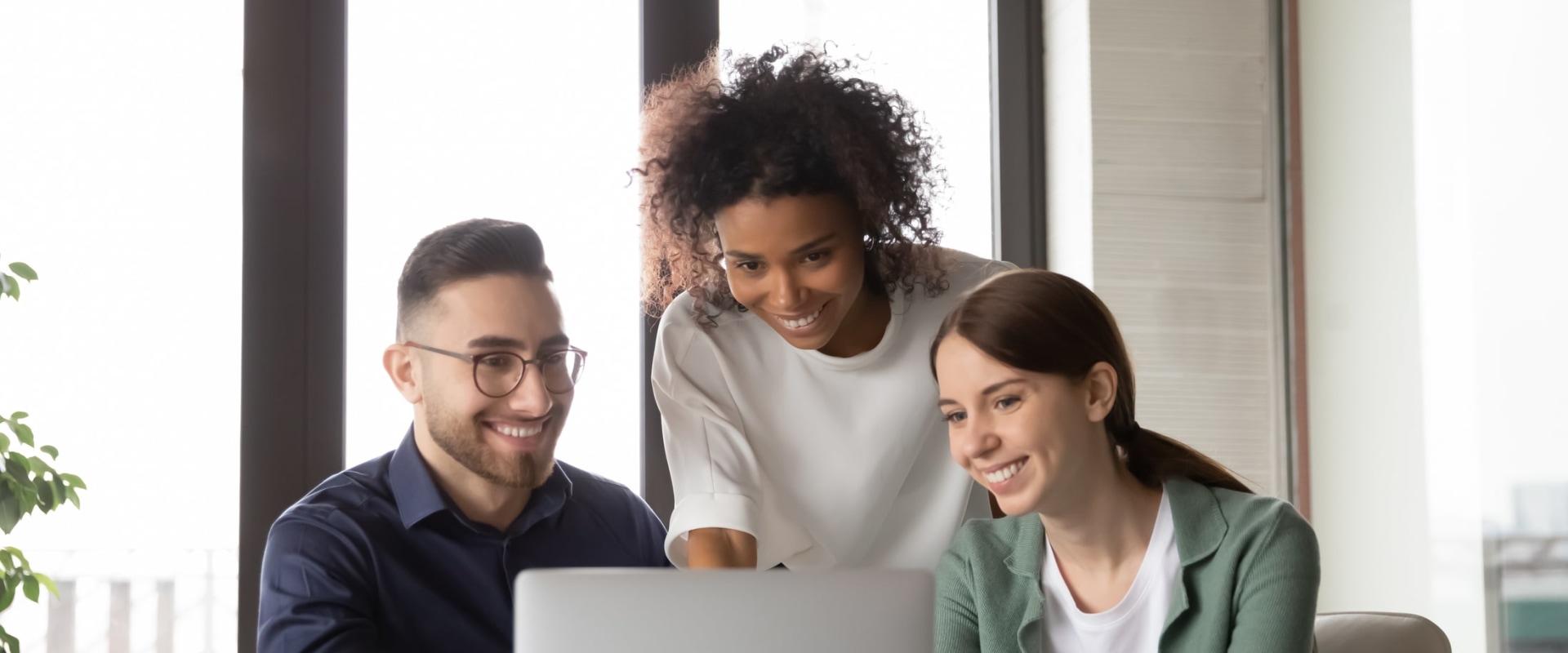 The Essential Software Skills for Administrative Assistants